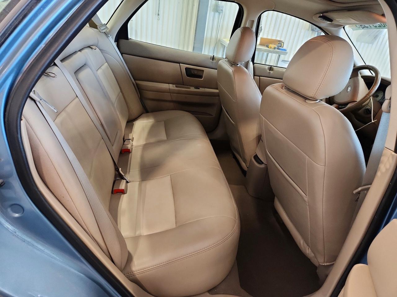 Ford Taurus Sel