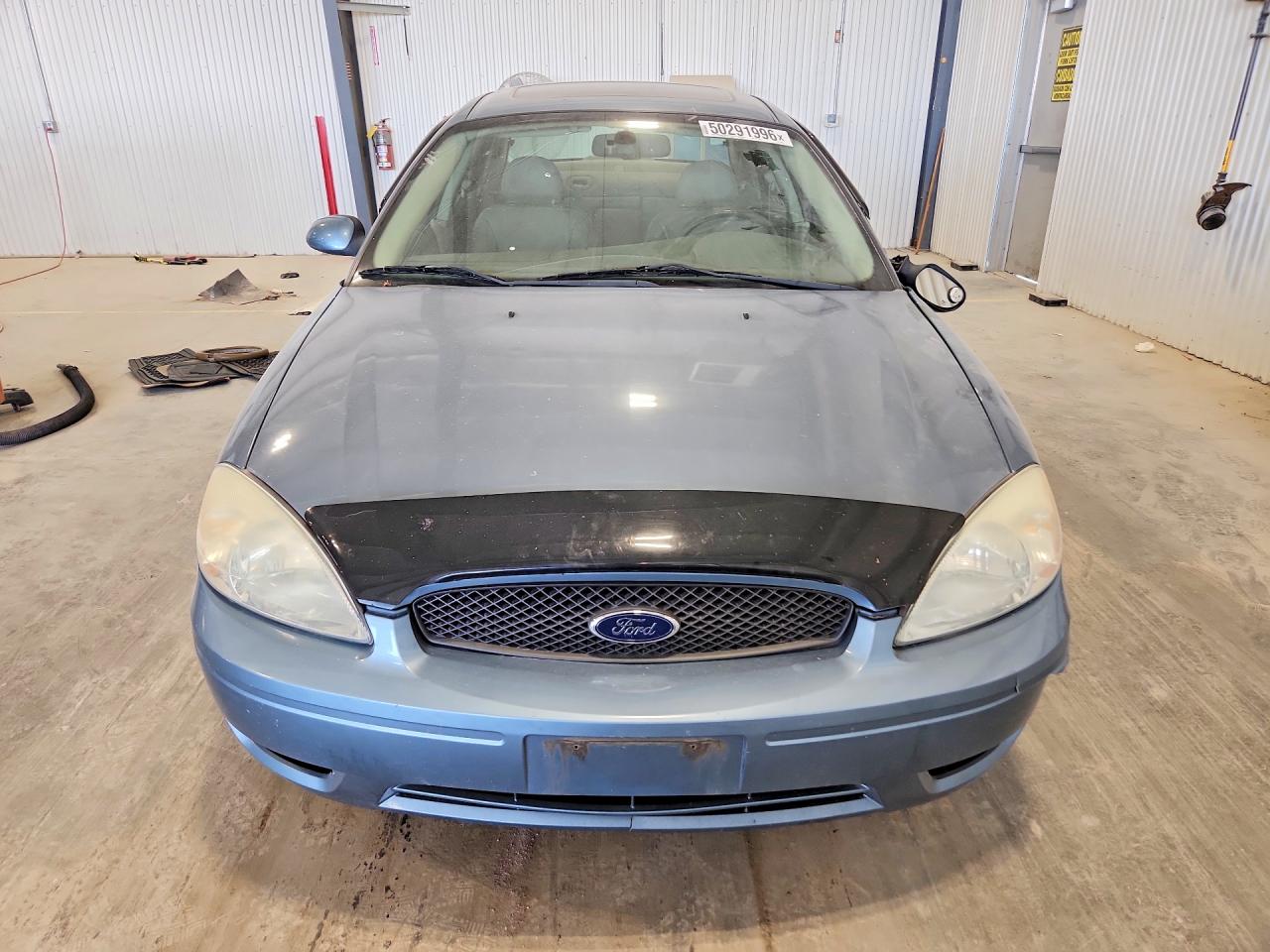 Ford Taurus Sel