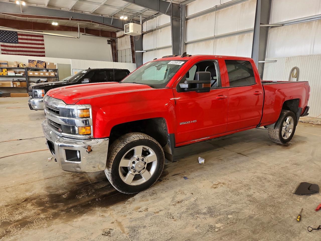 Salvage Chevrolet Silverado Image