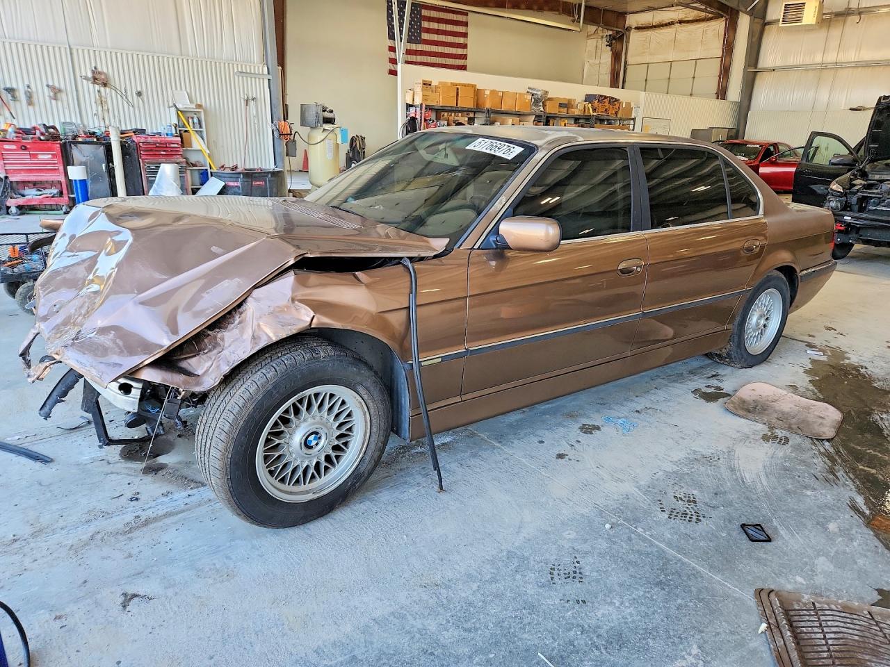 Salvage BMW 7 Series Image