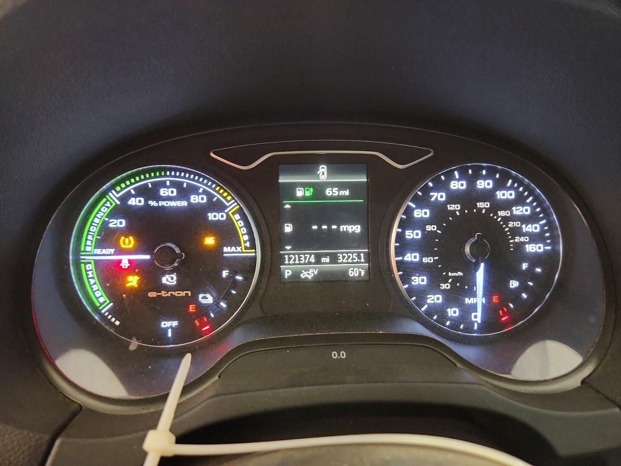 Audi A3 E-tron Premium Plus
