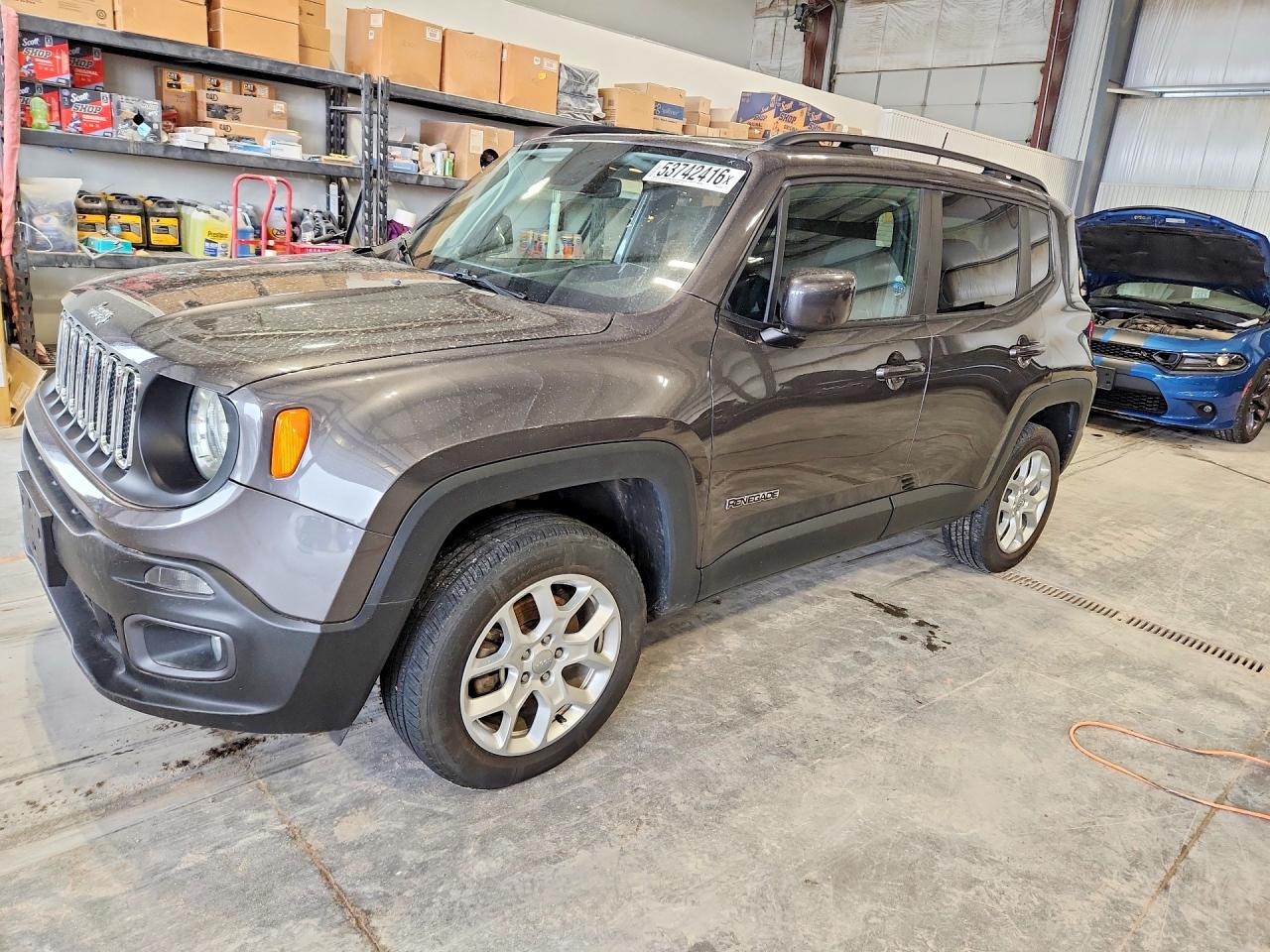 Salvage Jeep Renegade Image