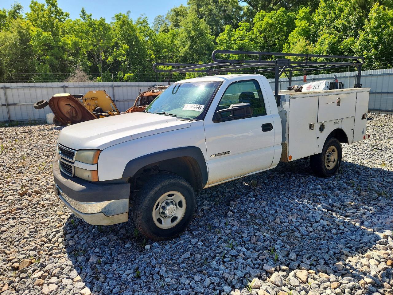 Salvage Chevrolet Silverado Image