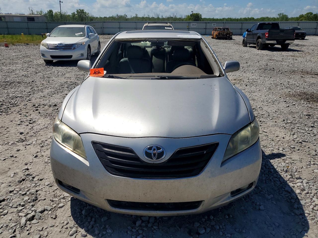 Toyota Camry Xle V6