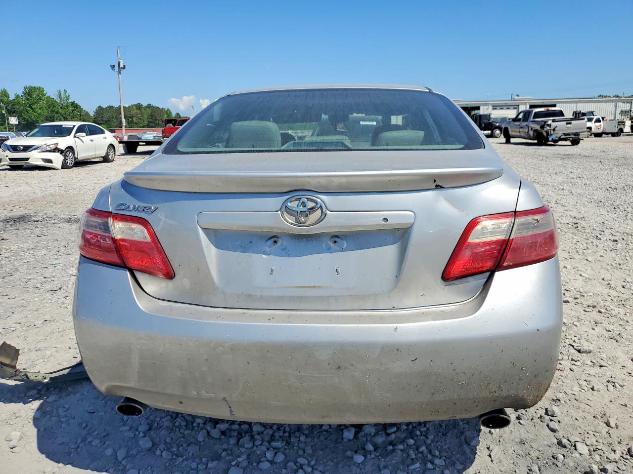 Toyota Camry Xle V6