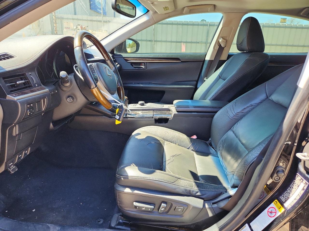 Lexus Es Base