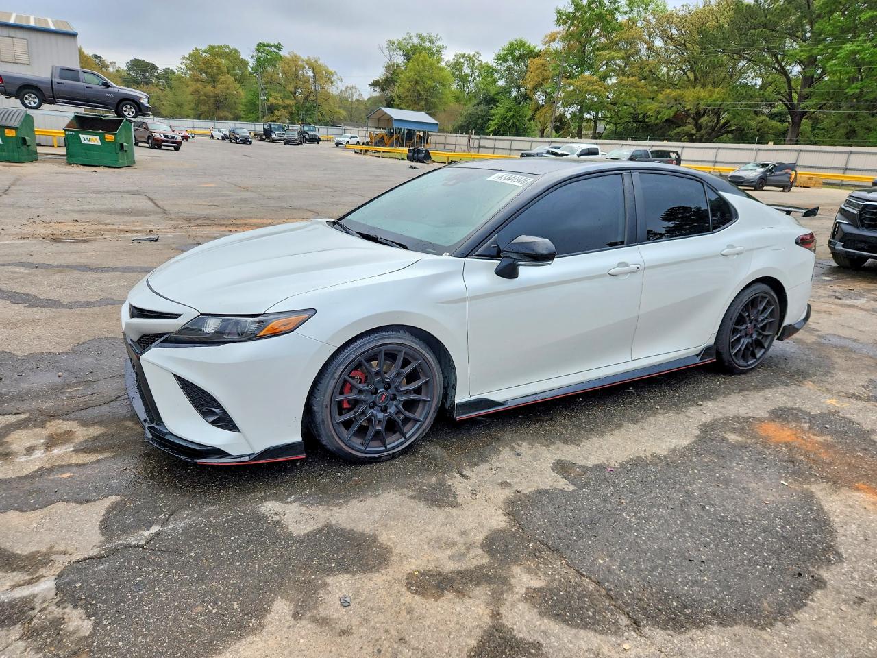 Salvage Toyota Camry Image