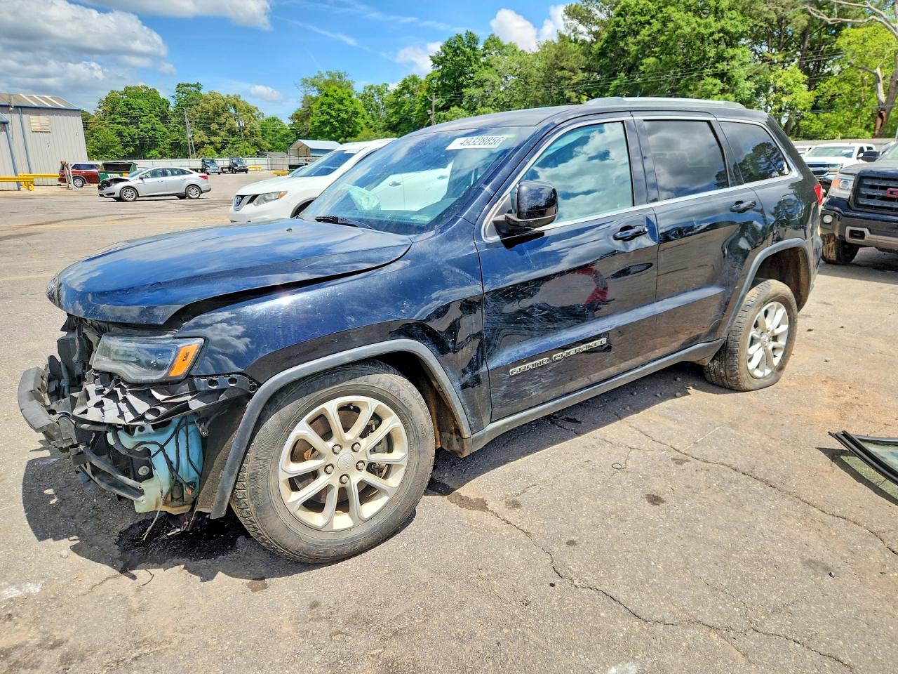 Salvage Jeep Cherokee Image