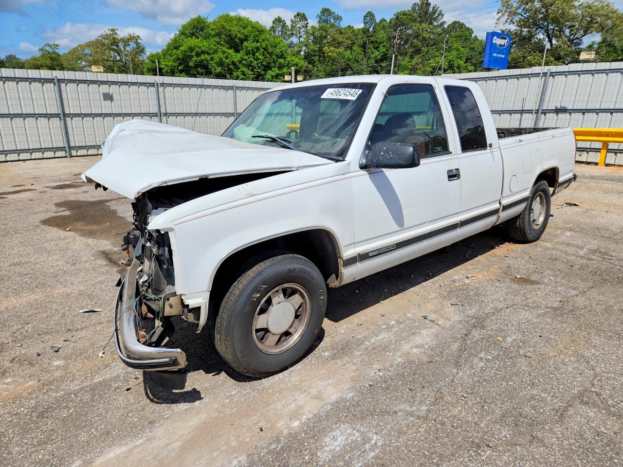 Salvage GMC Sierra Image