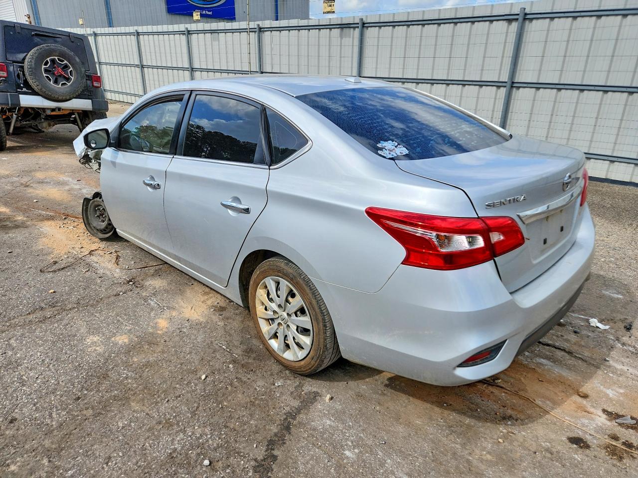 Nissan Sentra