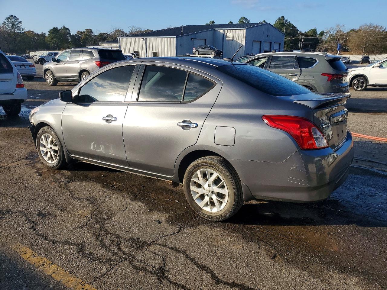 Nissan Versa Sv