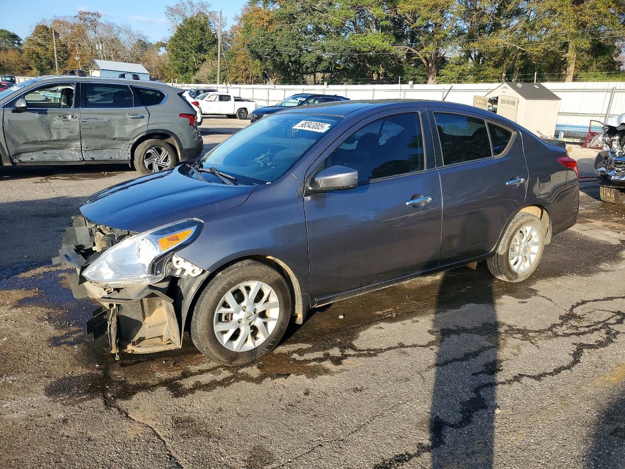 Salvage Nissan Versa Image