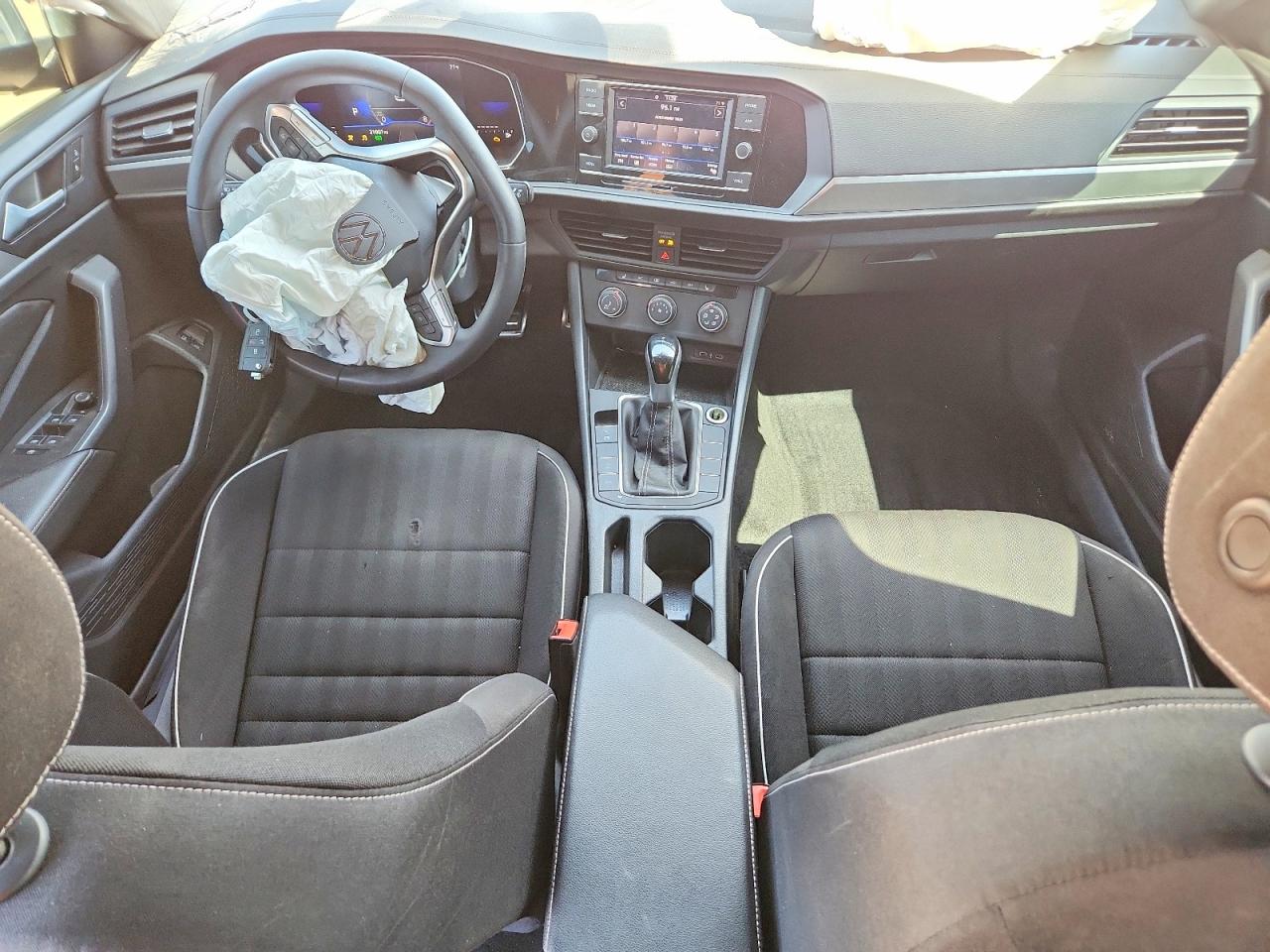 Volkswagen Jetta Sport
