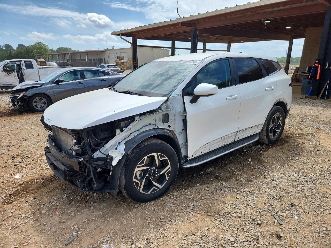 Salvage Kia Sportage Image