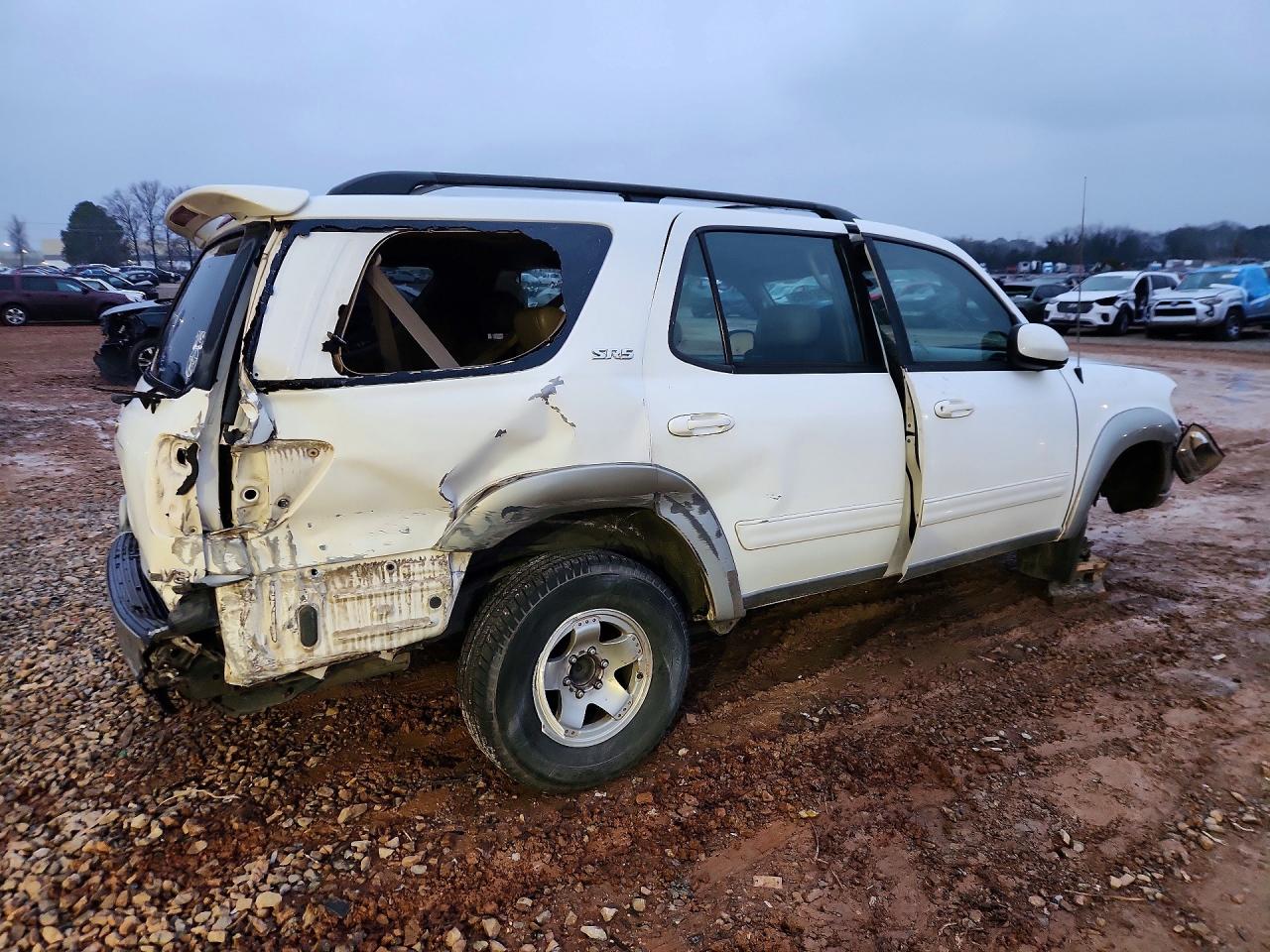 Toyota Sequoia Sr5