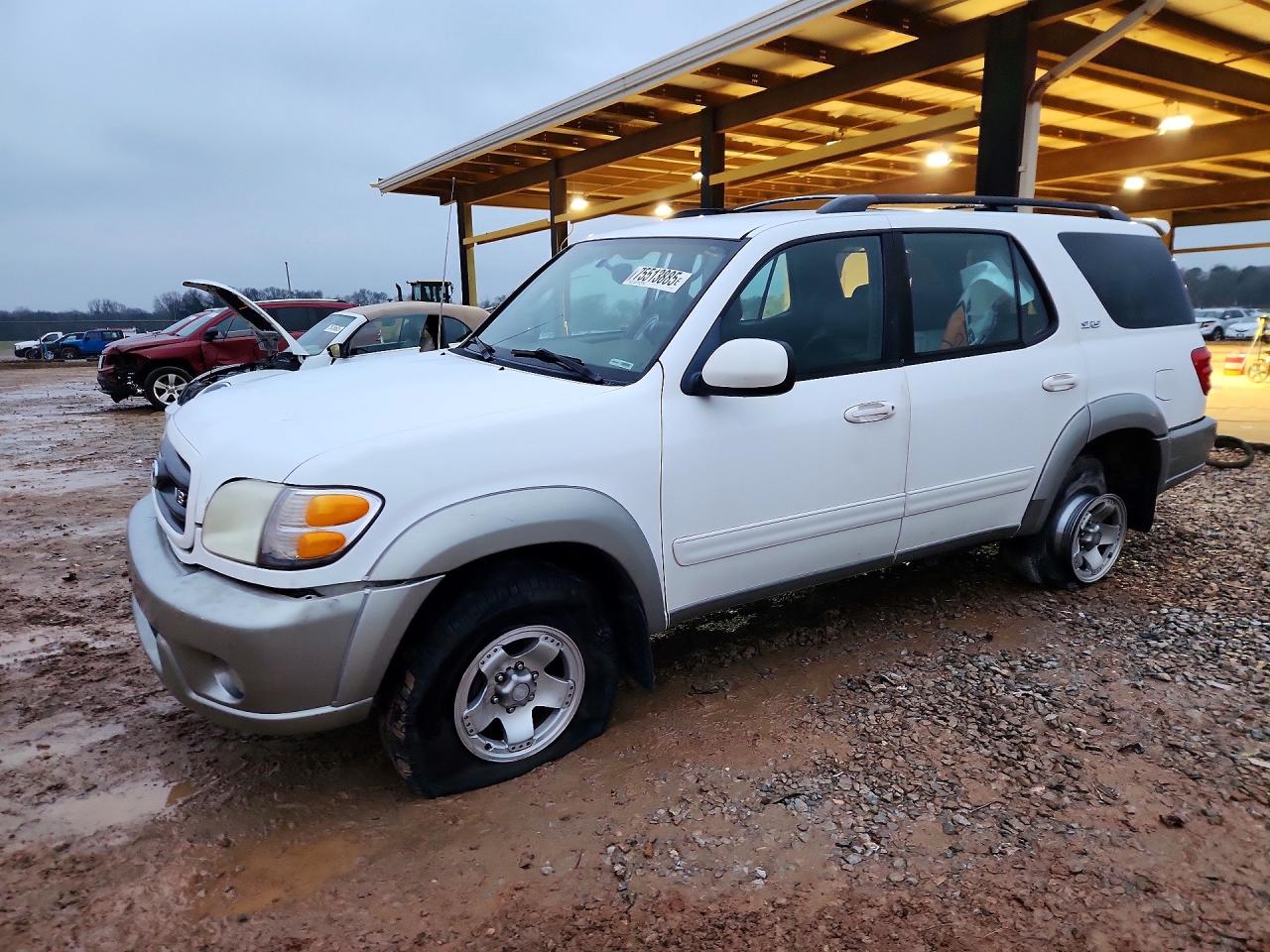Salvage Toyota Sequoia Image