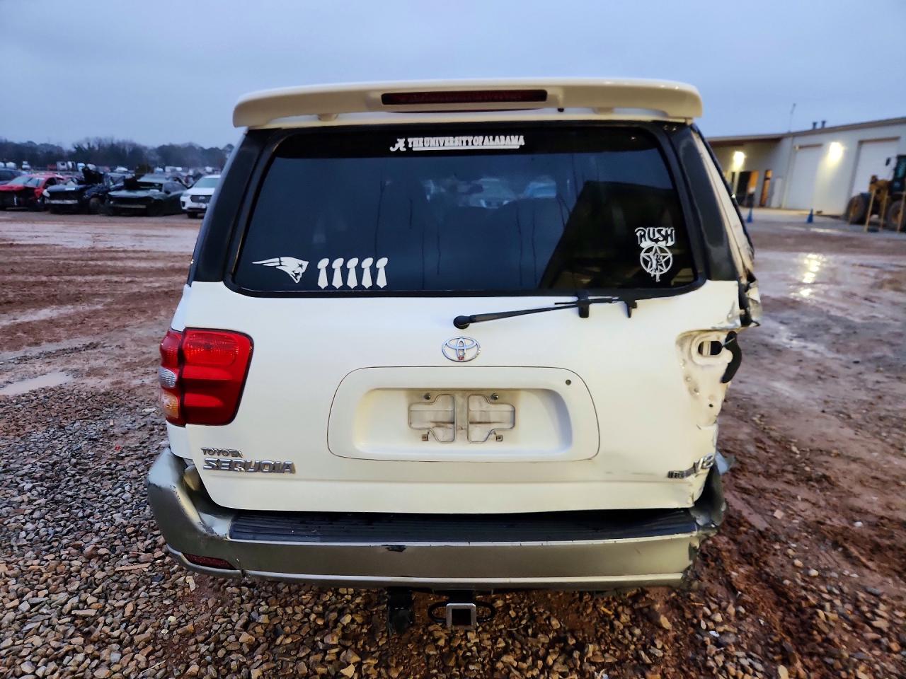 Toyota Sequoia Sr5
