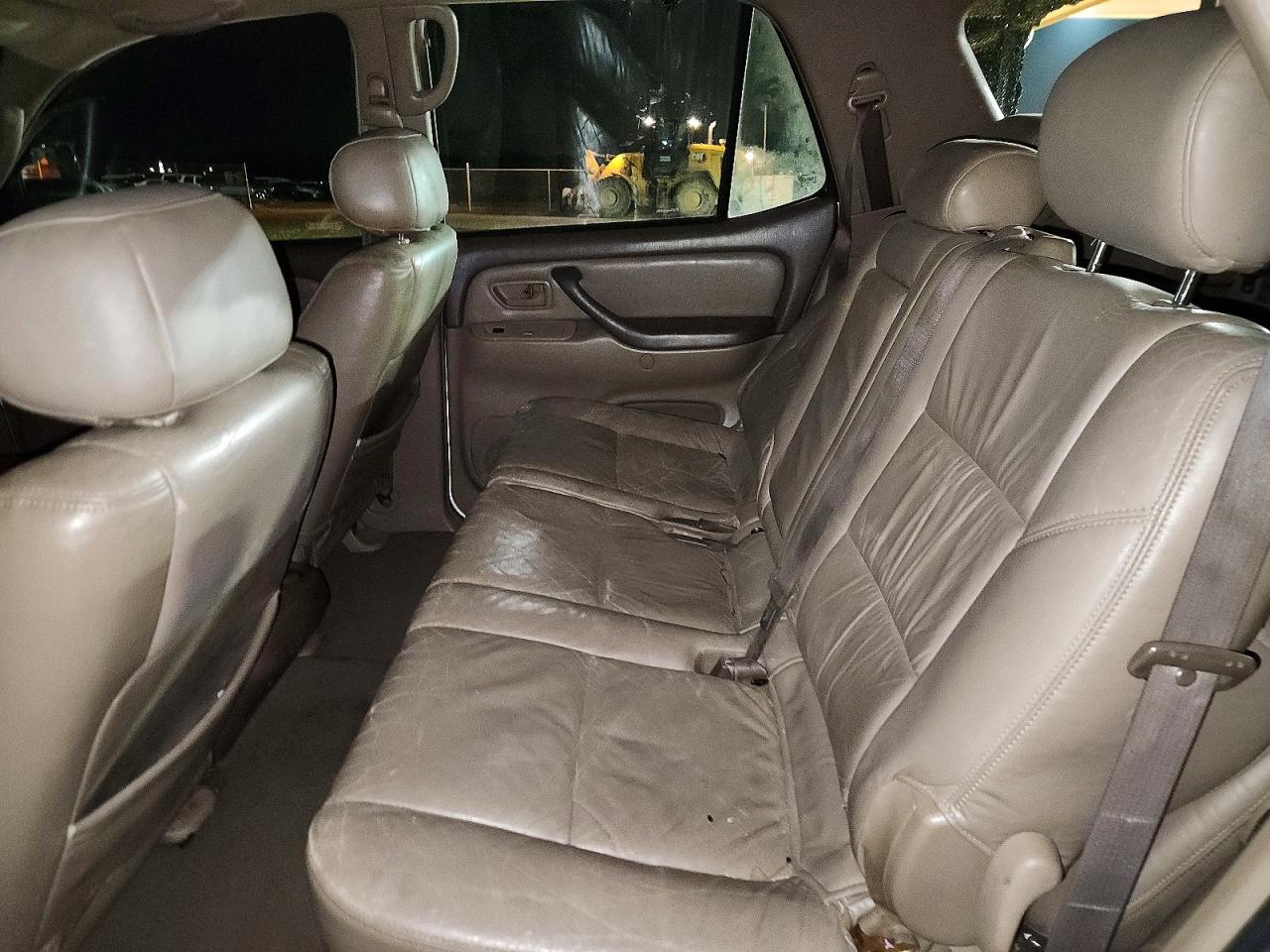 Toyota Sequoia Sr5