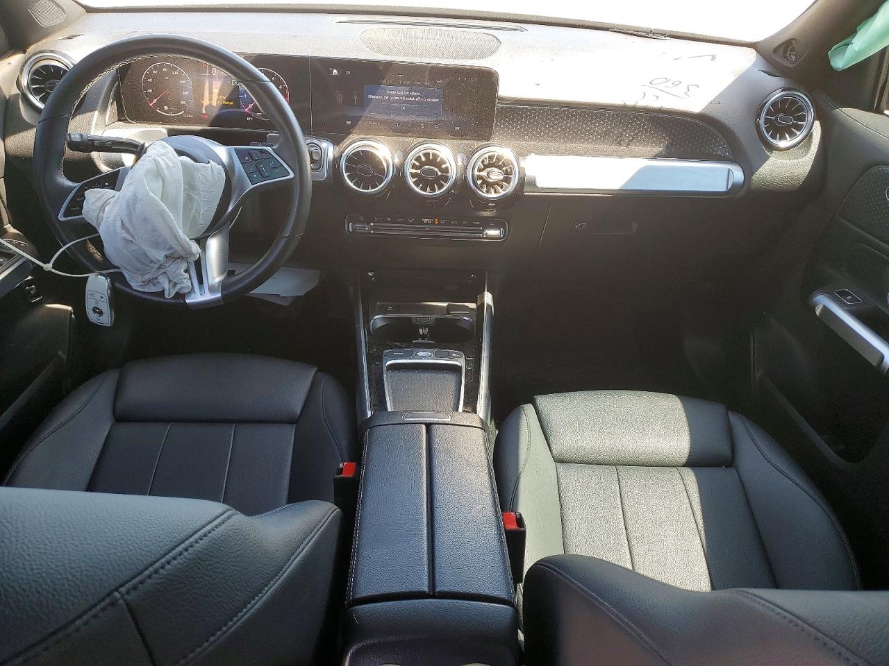 Mercedes-Benz GLB 250