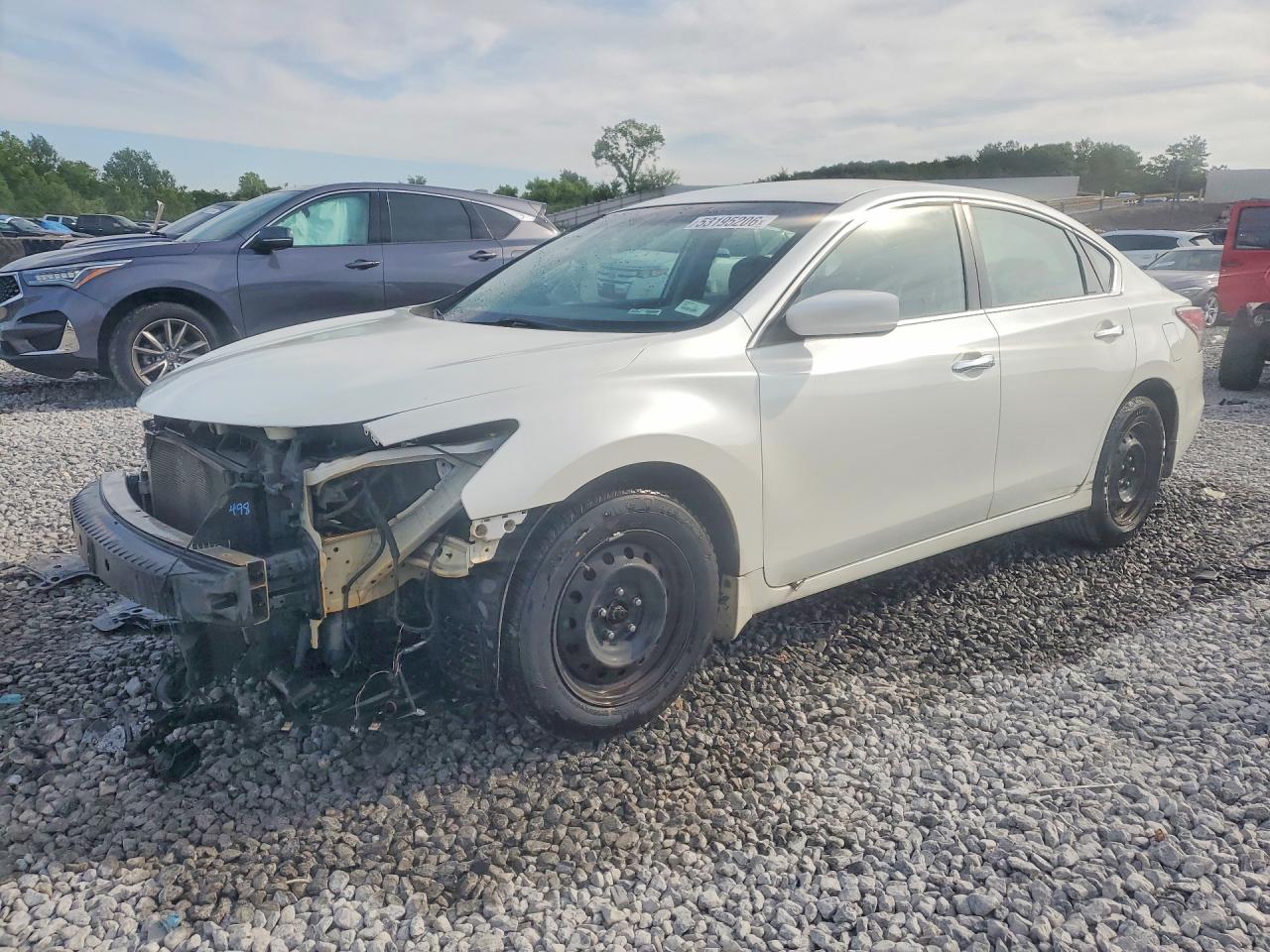 Salvage Nissan Altima Image
