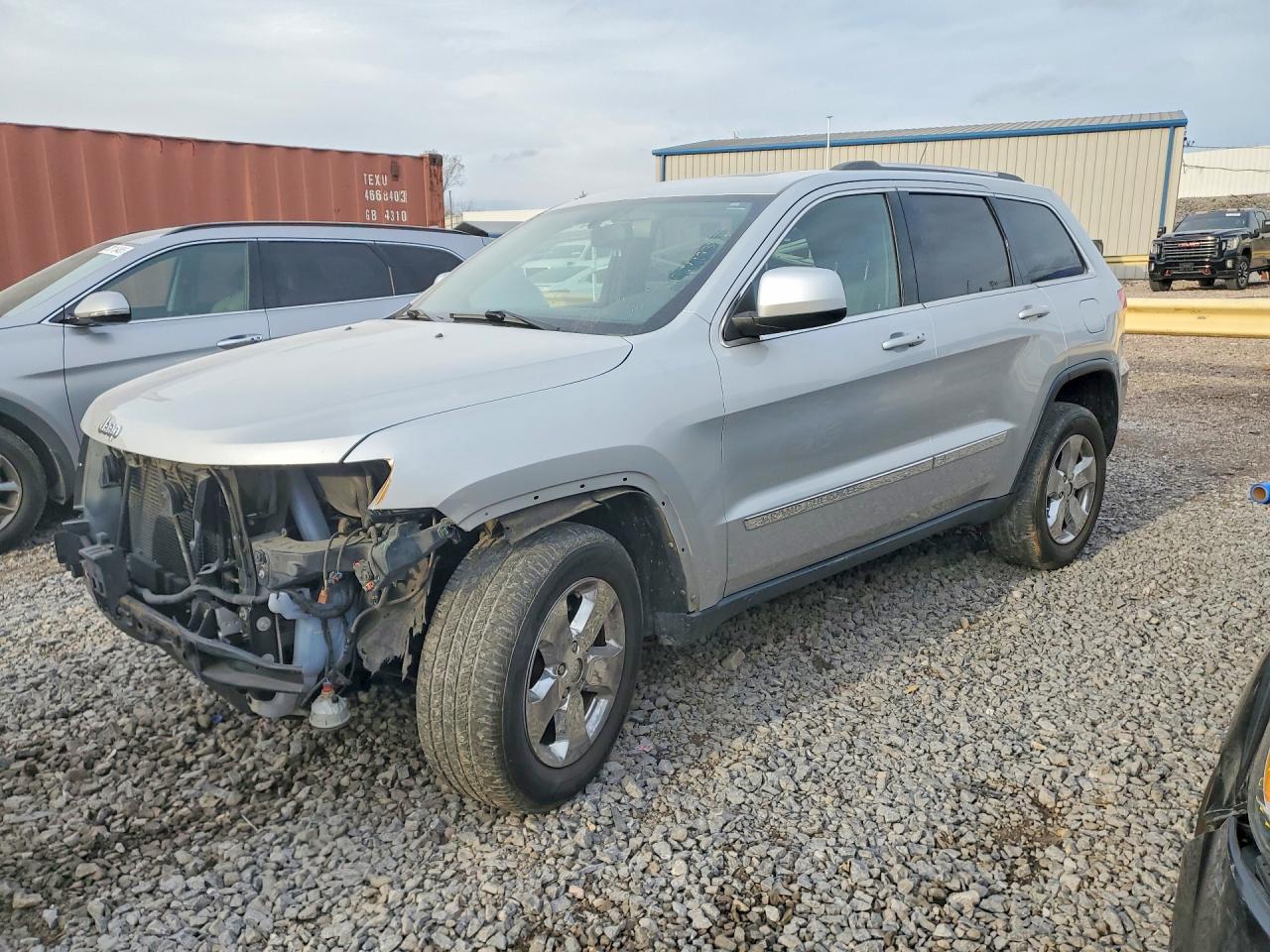 Salvage Jeep Grand Cherokee Image