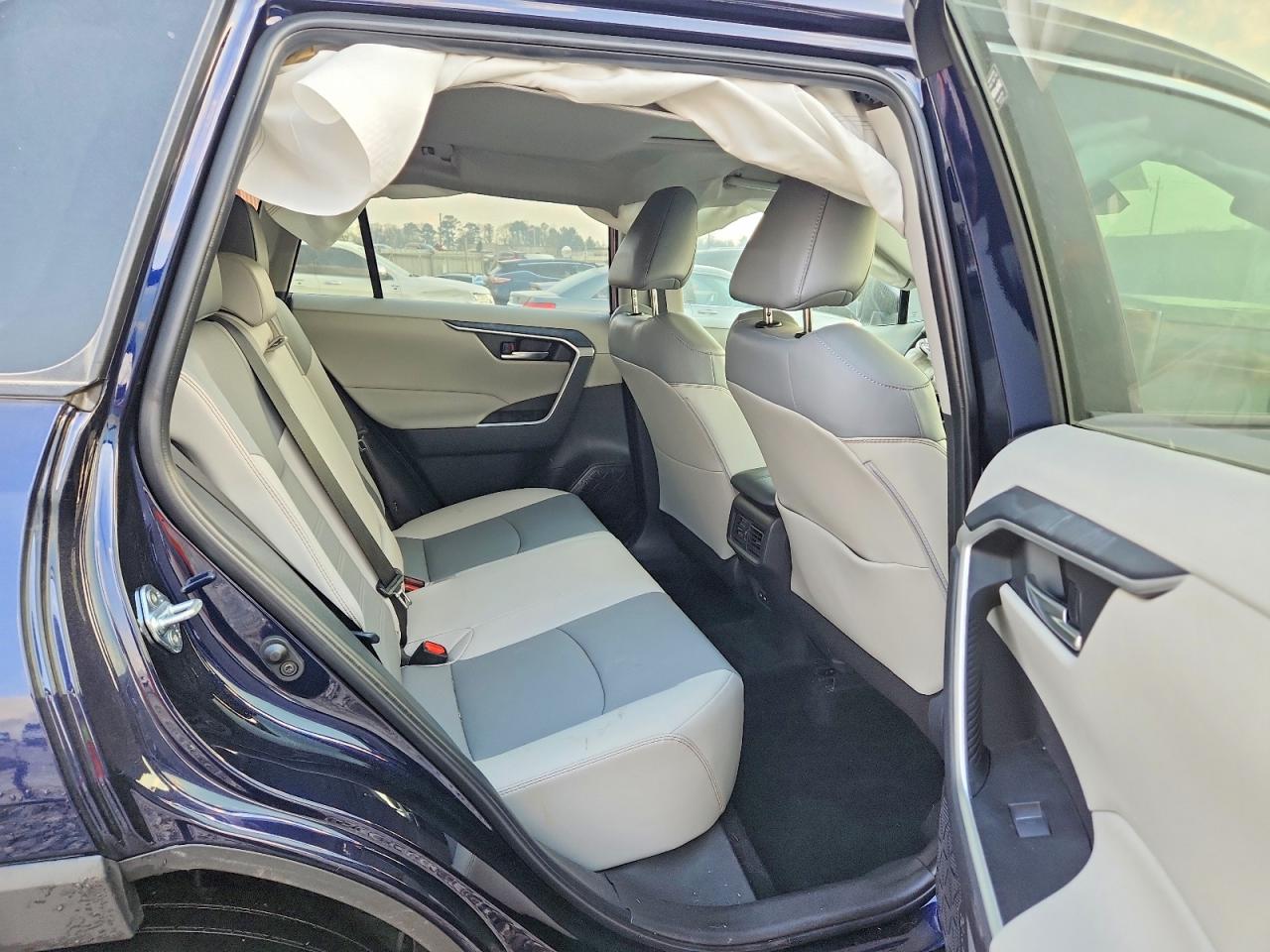 Toyota RAV4 Xle Premium