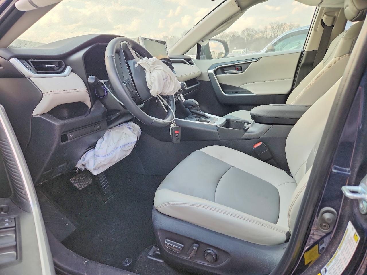 Toyota RAV4 Xle Premium