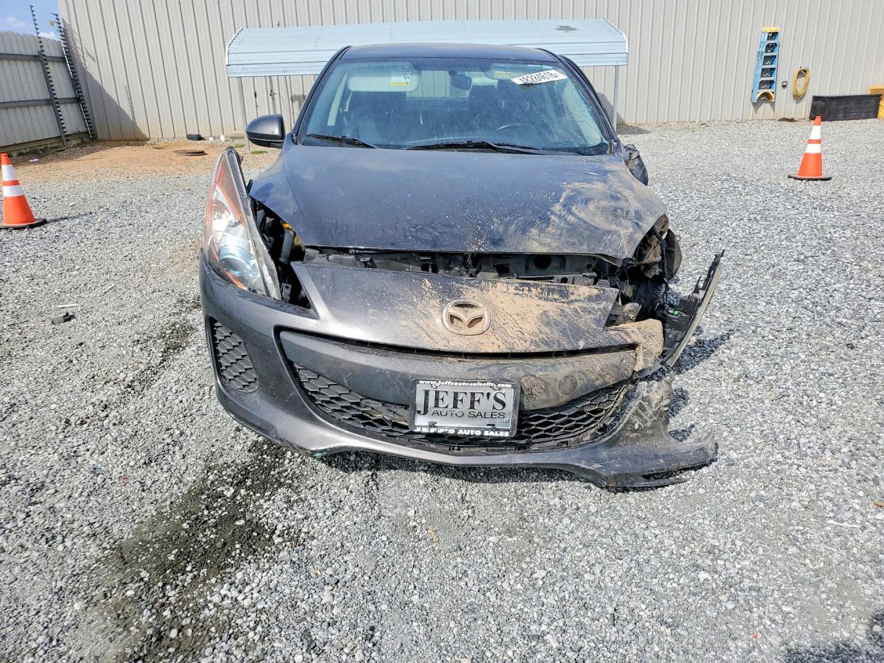 Mazda 3 I