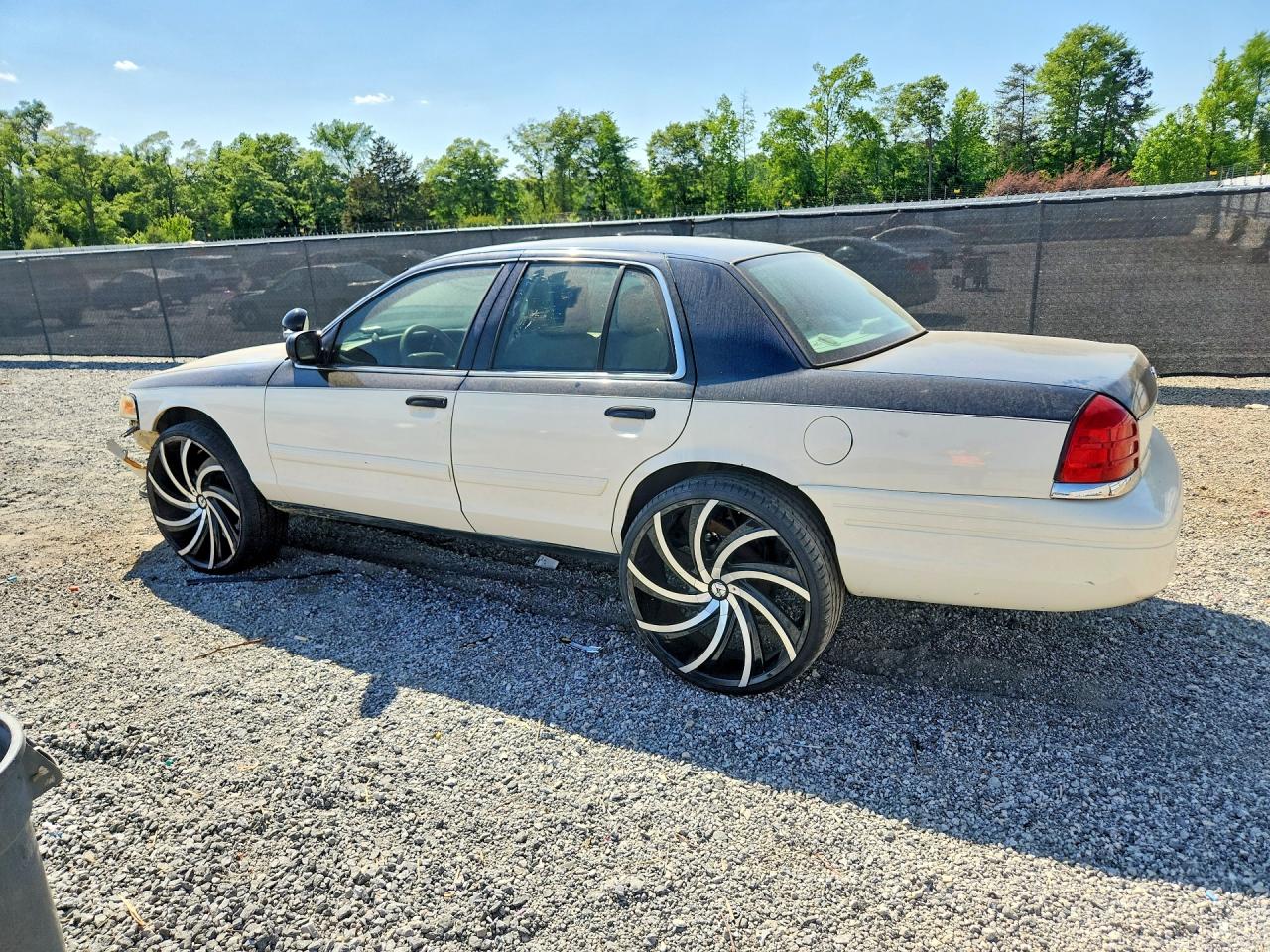 Ford Crown Vic Base