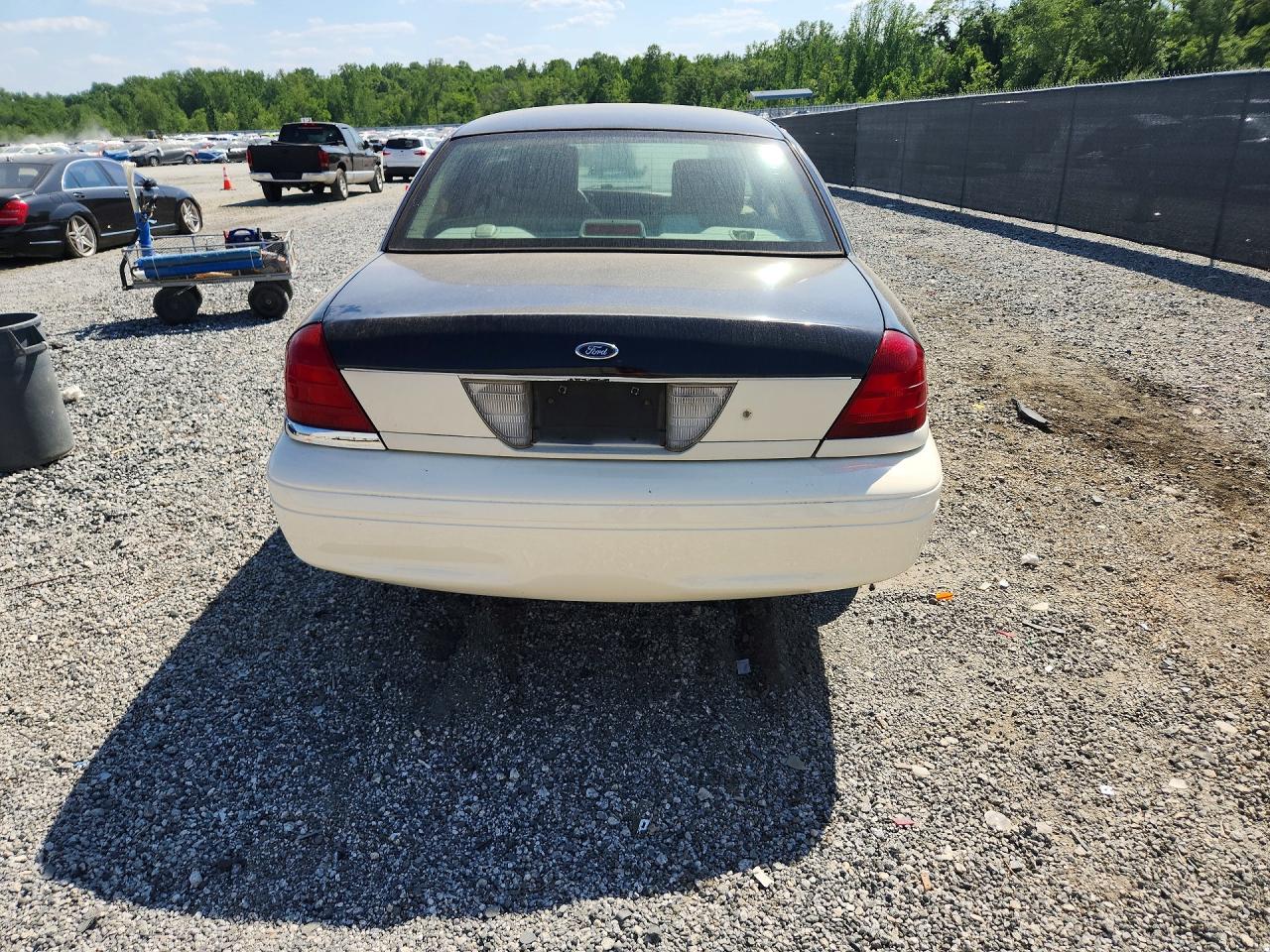 Ford Crown Vic Base
