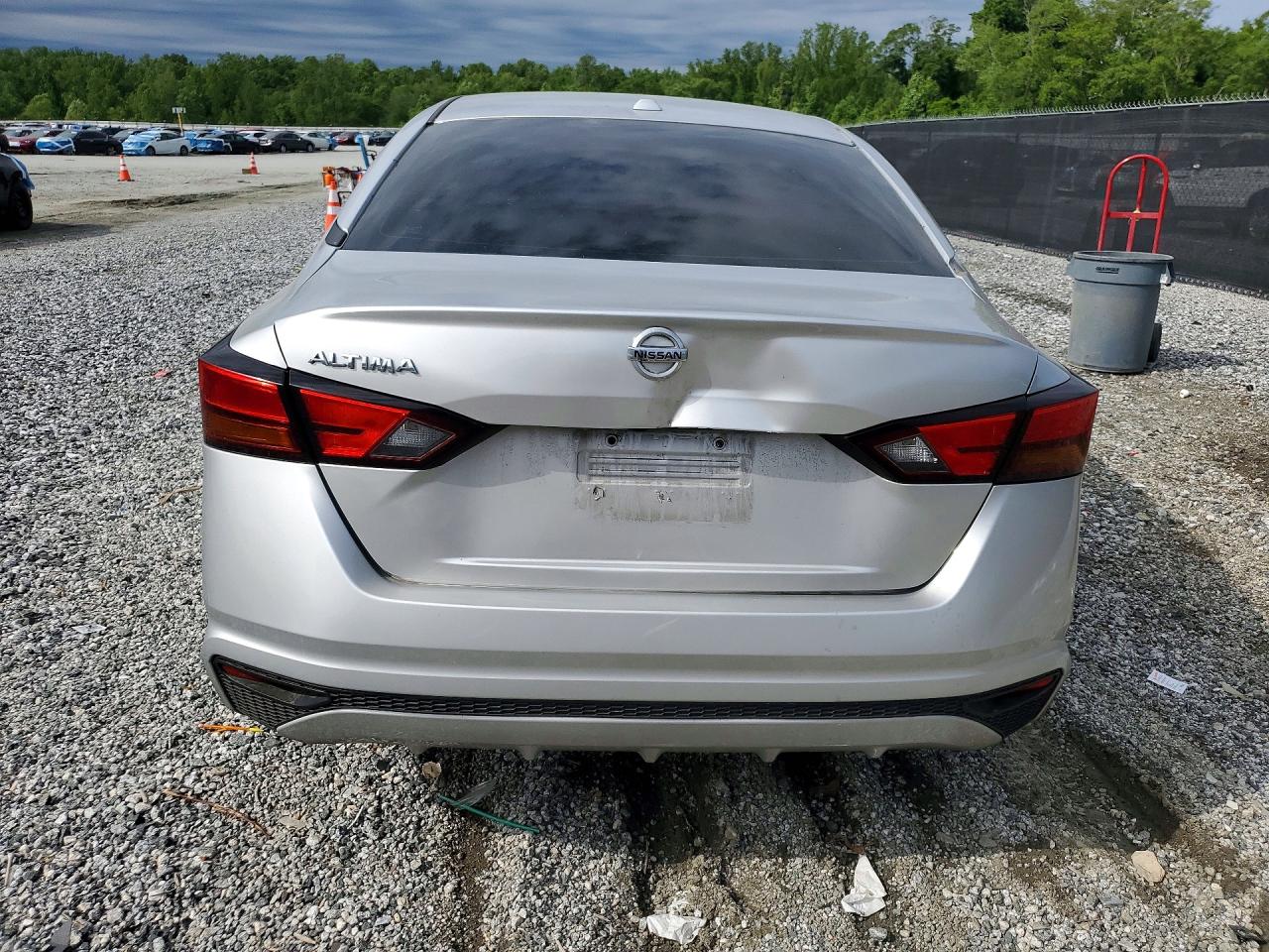 Nissan Altima S