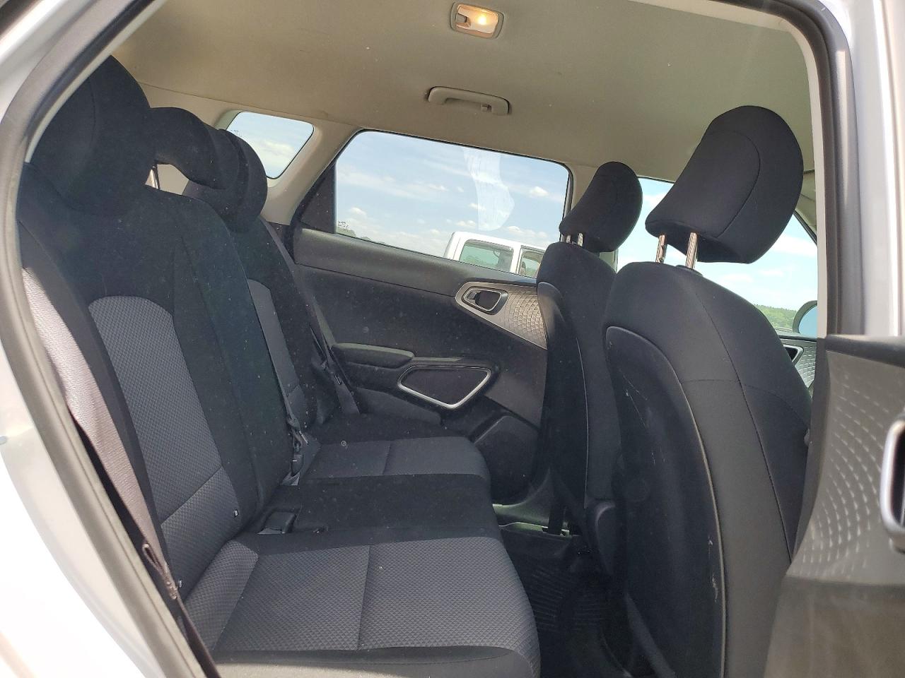 Kia Soul Lx