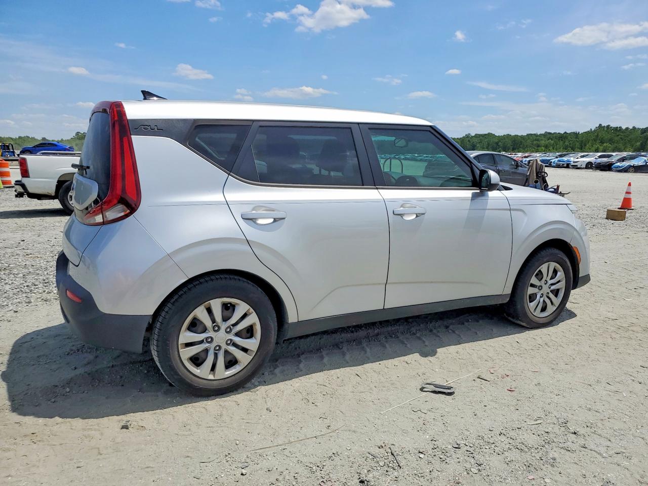 Kia Soul Lx