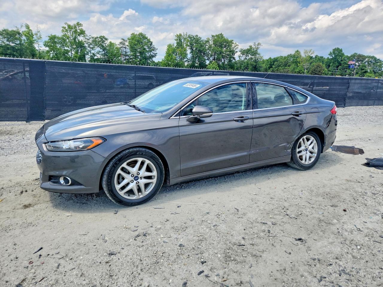 Salvage Ford Fusion Image