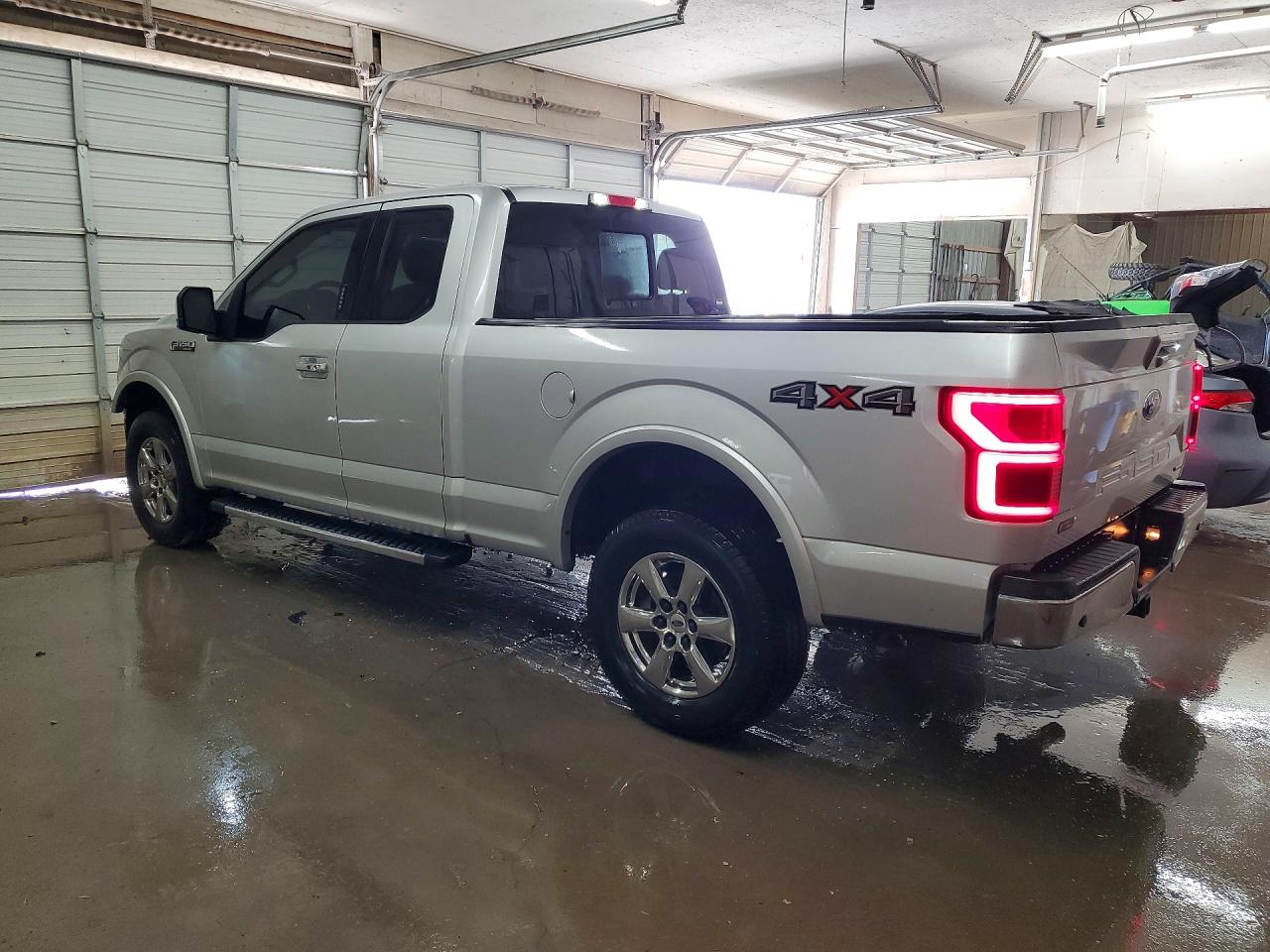 Ford F-150 Super Cab