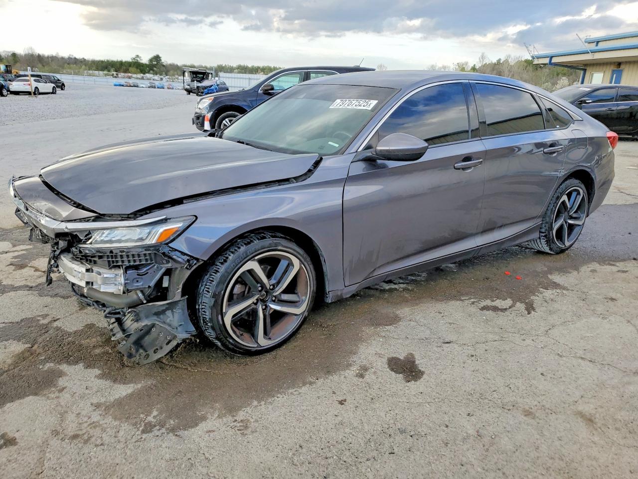 Salvage Honda Accord Image