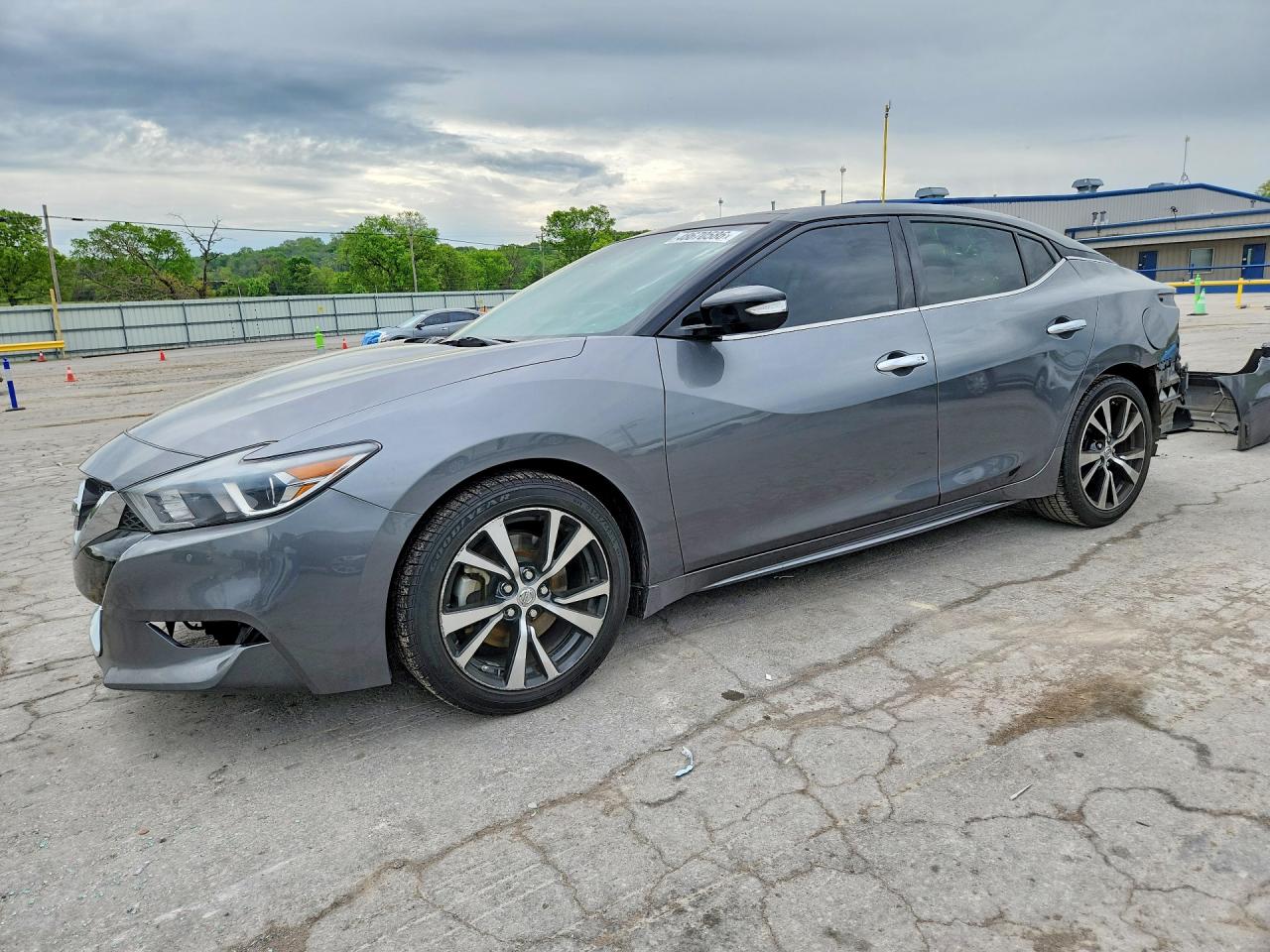 Salvage Nissan Maxima Image