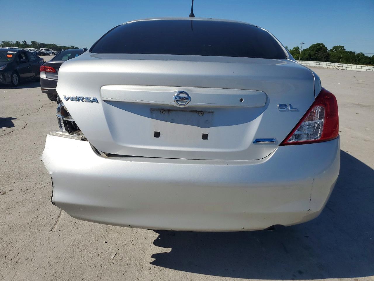 Nissan Versa 1.6 S