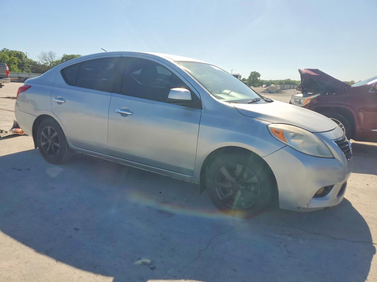 Nissan Versa 1.6 S