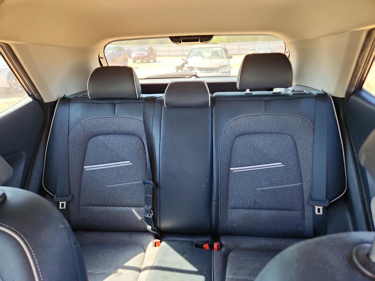 Hyundai Venue Deni Denim