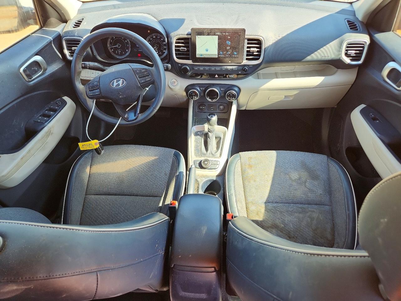 Hyundai Venue Deni Denim