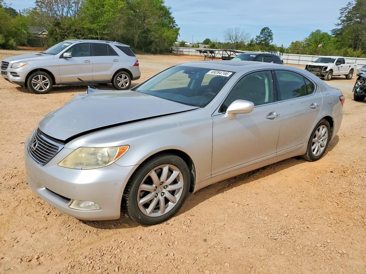 Salvage Lexus LS Image