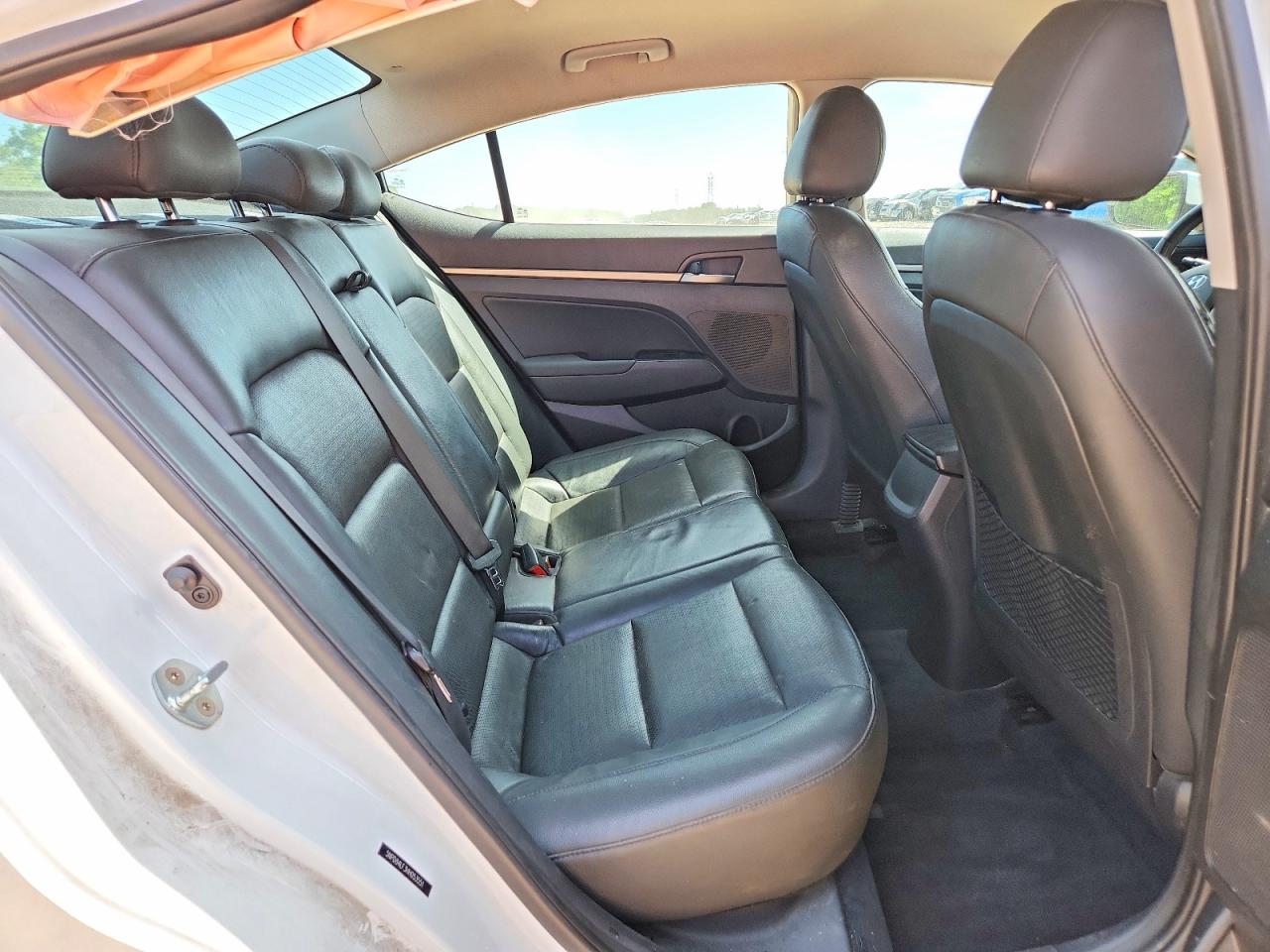 Hyundai ELANTRA Limited