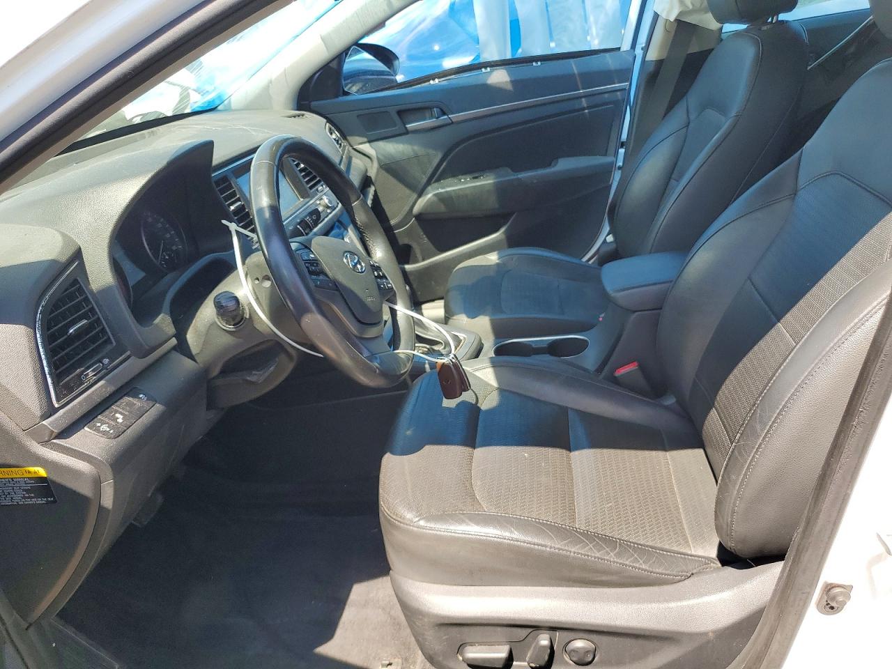 Hyundai ELANTRA Limited