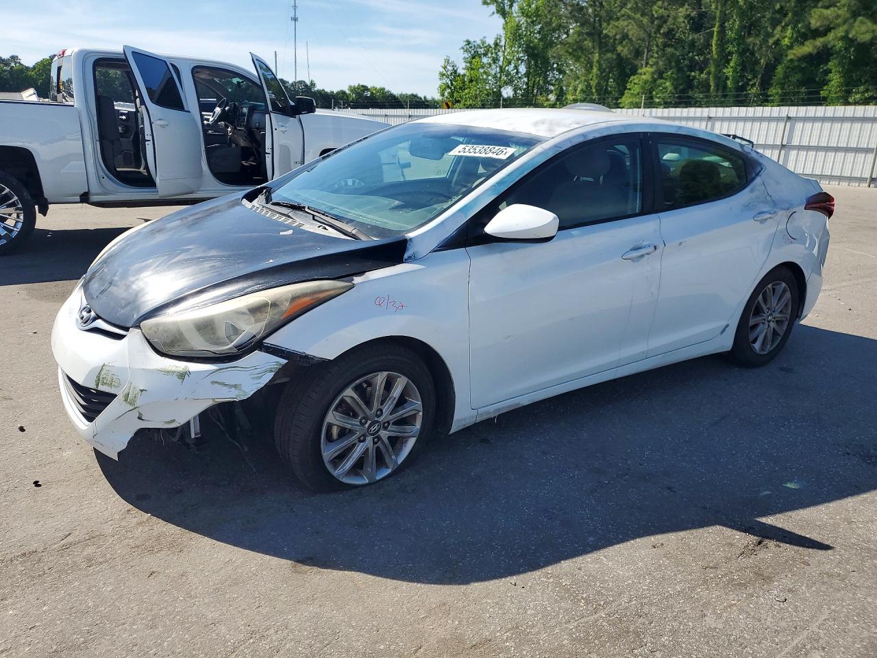Salvage Hyundai ELANTRA Image