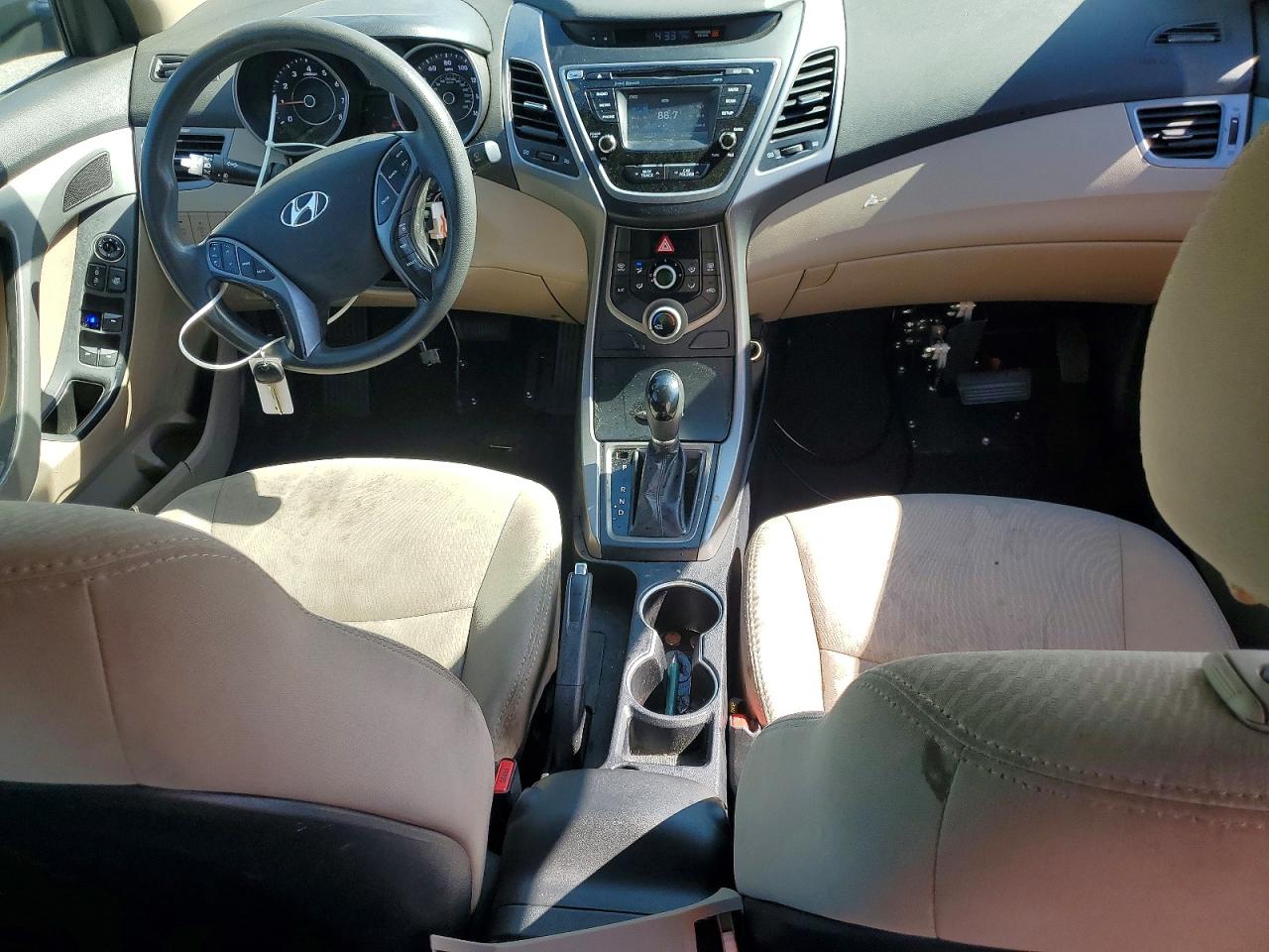 Hyundai ELANTRA Se