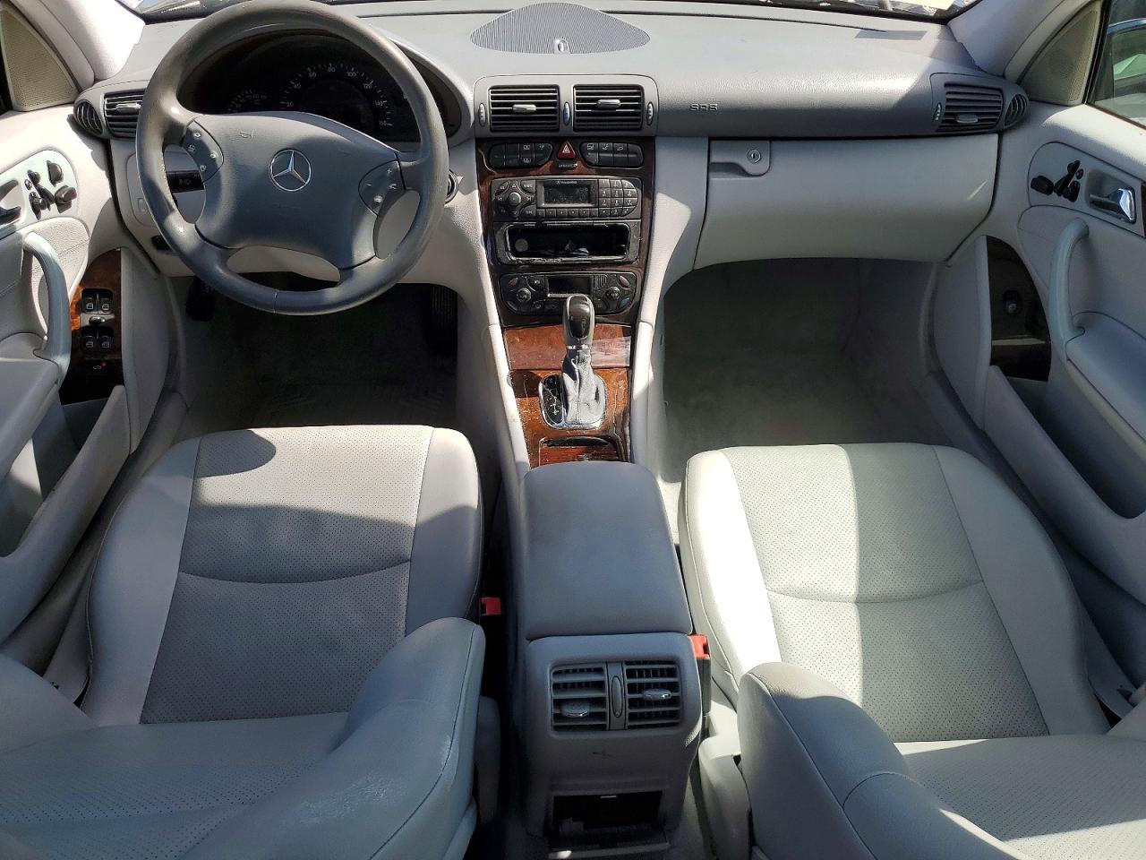 Mercedes-Benz C-Class 320