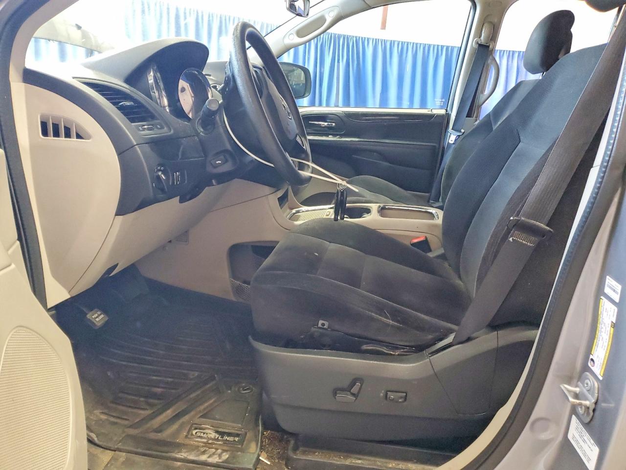 Dodge Caravan Sxt