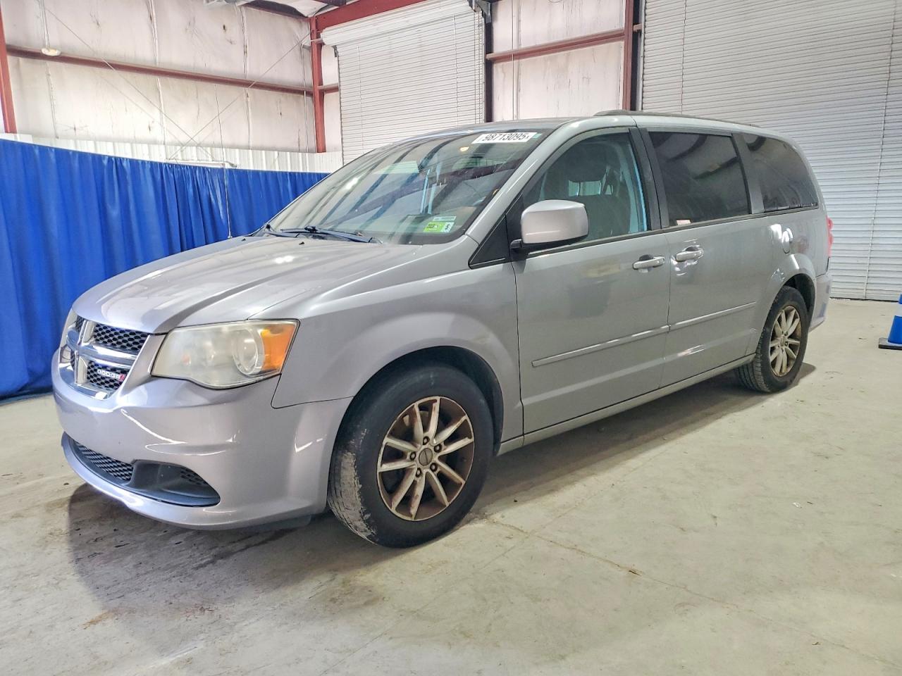 Salvage Dodge Caravan Image