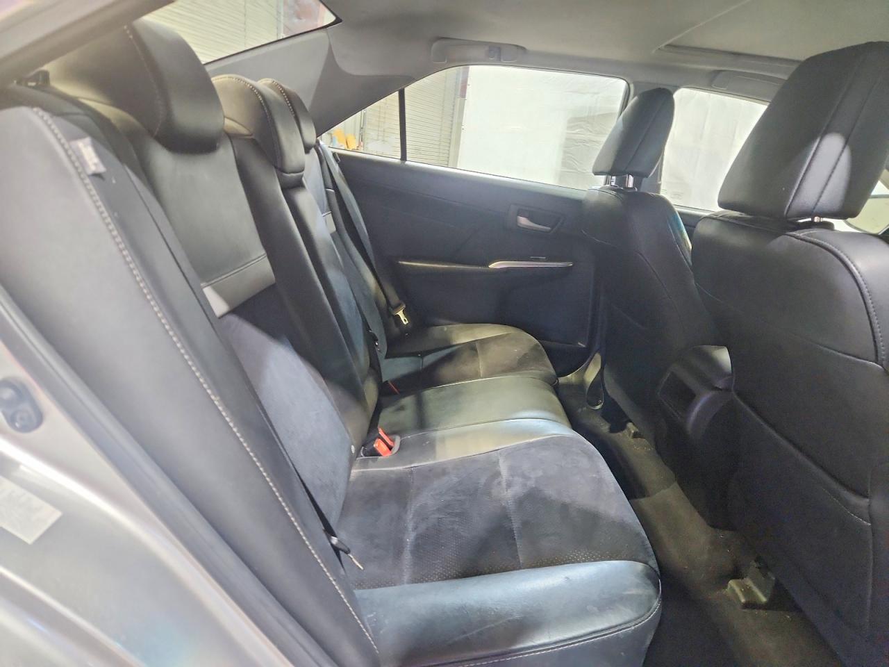 Toyota Camry Se V6